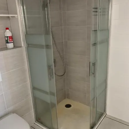 Appartement Mit Grosser Tero